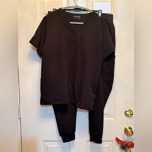 Mandala Women’s Black Scrub Set XL